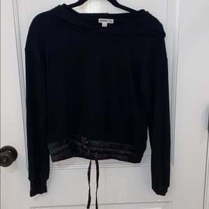 Black scrunched hoodie size: S